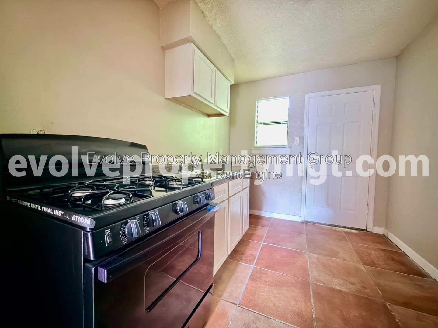 Updated 1 Bedroom Unit! property image