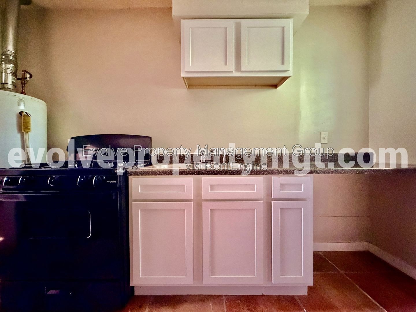 Updated 1 Bedroom Unit! property image