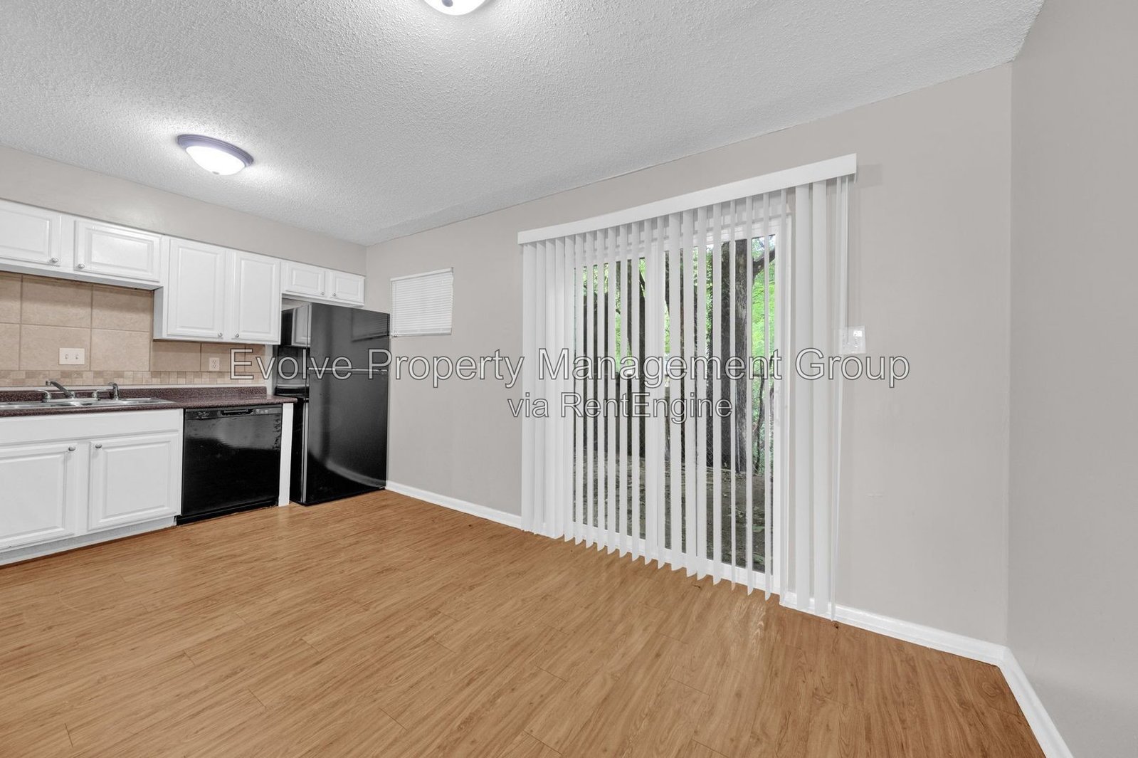 First and Last Month's Rent Free property image