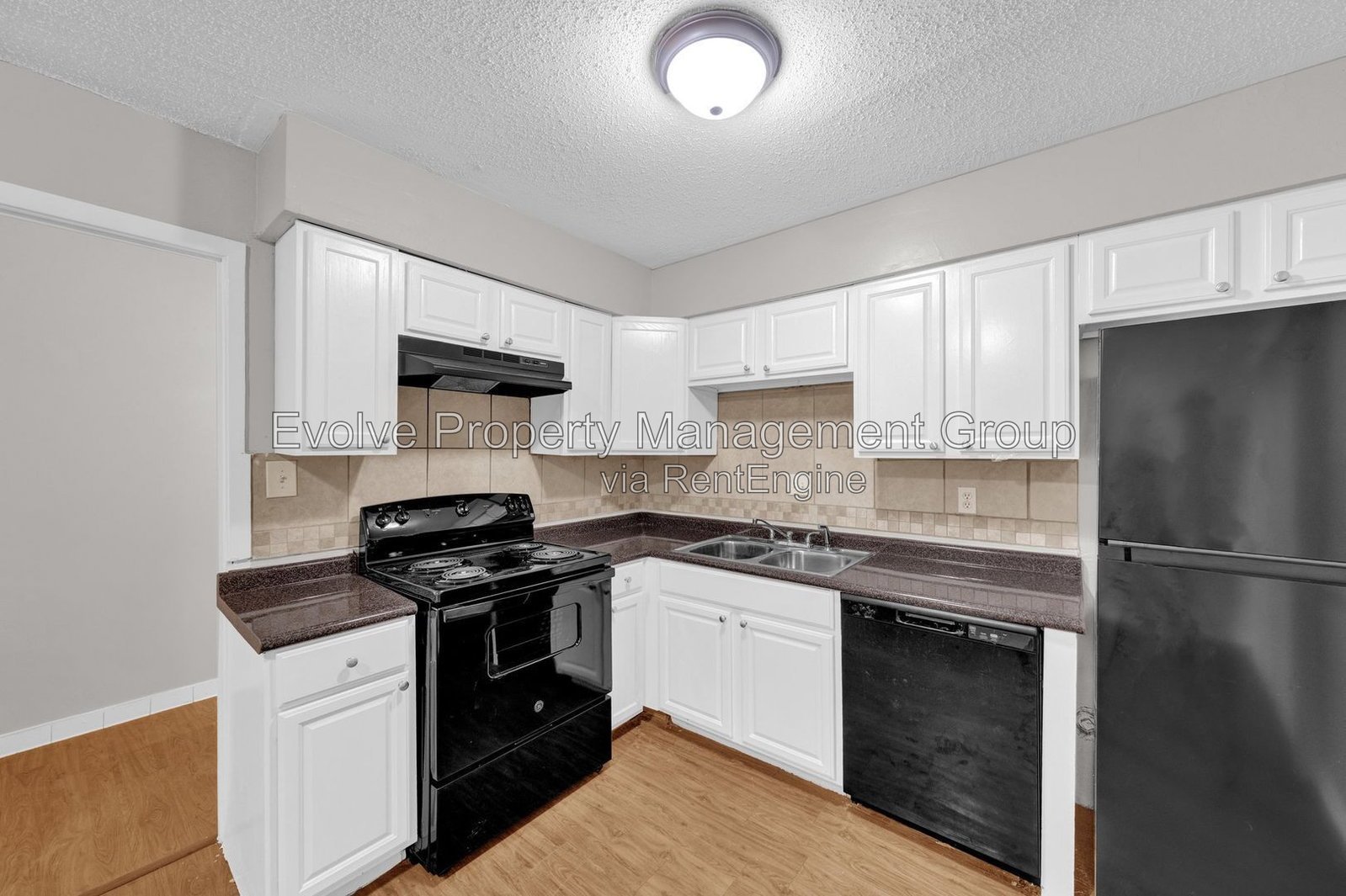 First and Last Month's Rent Free property image