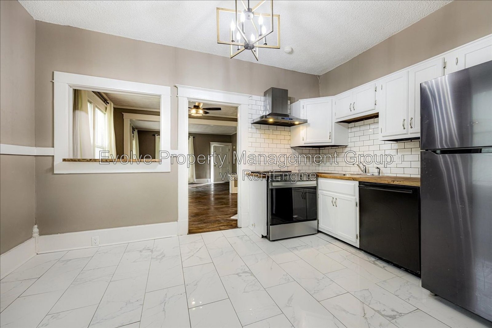 Charming 2 Bed / 2 Bath with Hardwoods, Updated Kitchen & Huge Backyard property image