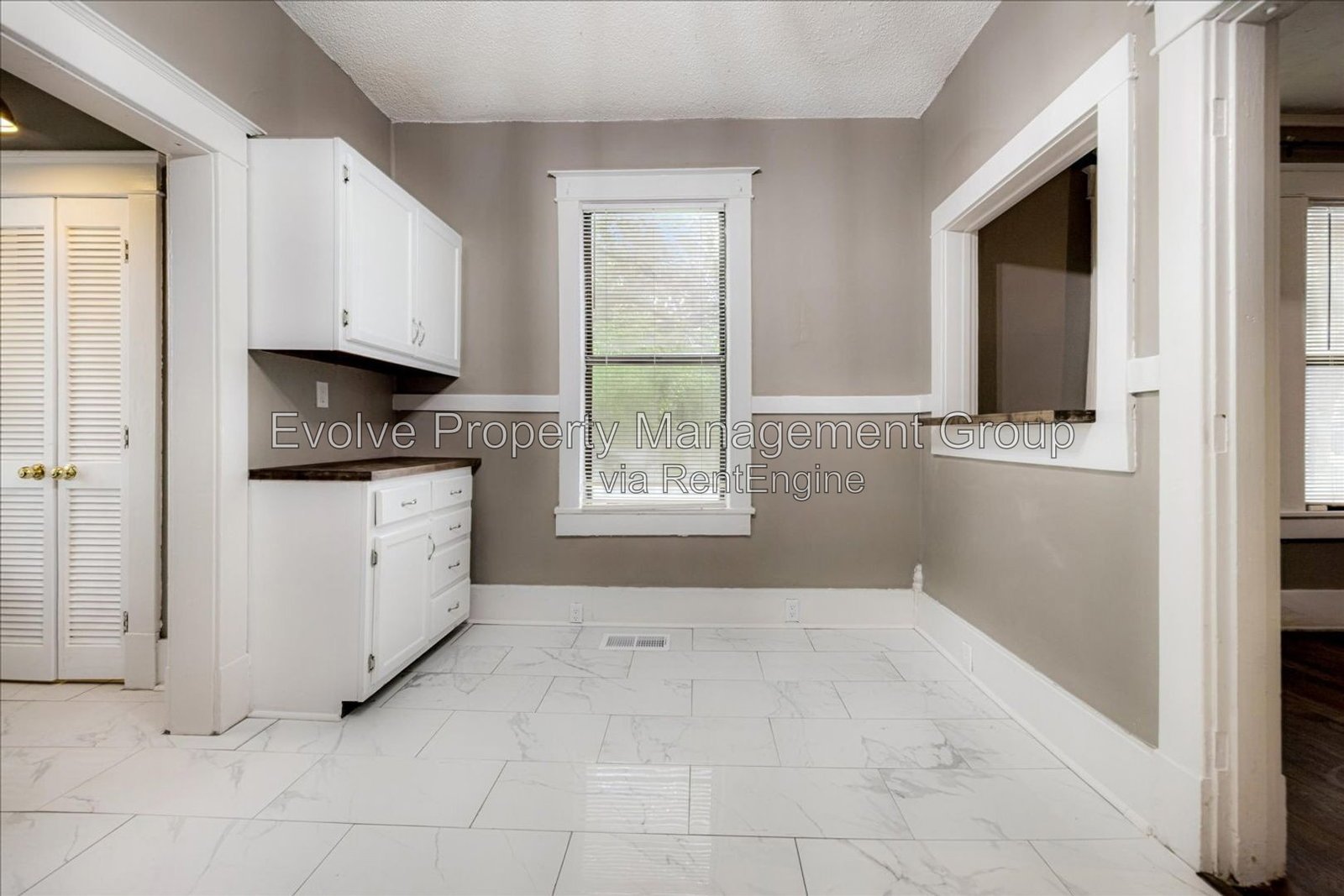Charming 2 Bed / 2 Bath with Hardwoods, Updated Kitchen & Huge Backyard property image