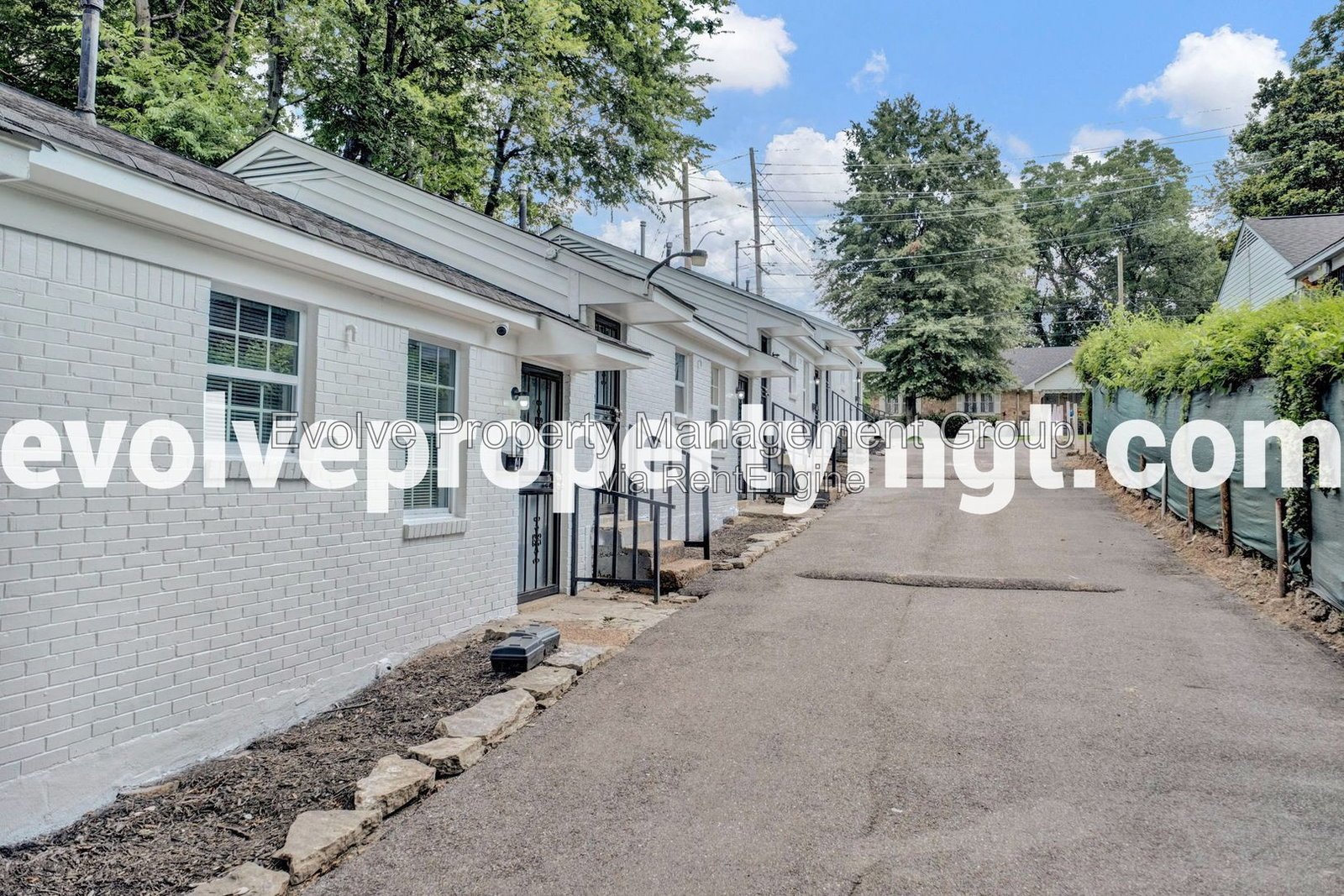 Renovated 2-Bedroom Home | 2966 Yale Ave property image