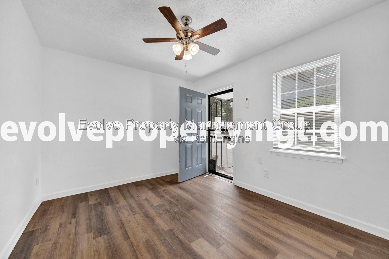 Renovated 2-Bedroom Home | 2966 Yale Ave property image