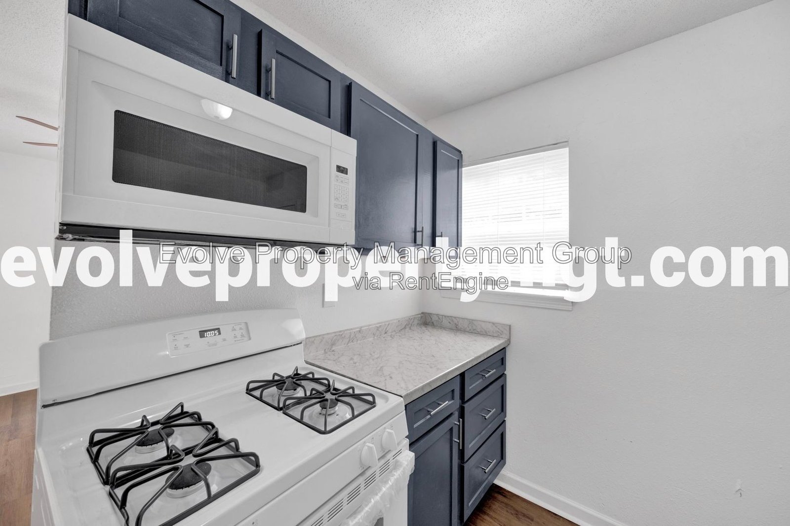 Renovated 2-Bedroom Home | 2966 Yale Ave property image