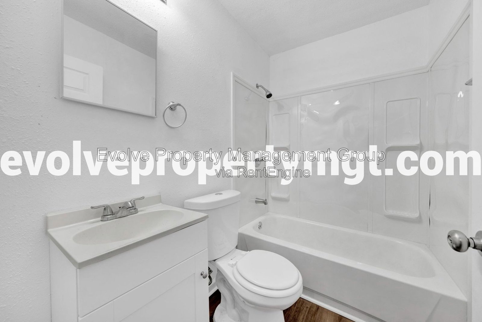 Renovated 2-Bedroom Home | 2966 Yale Ave property image
