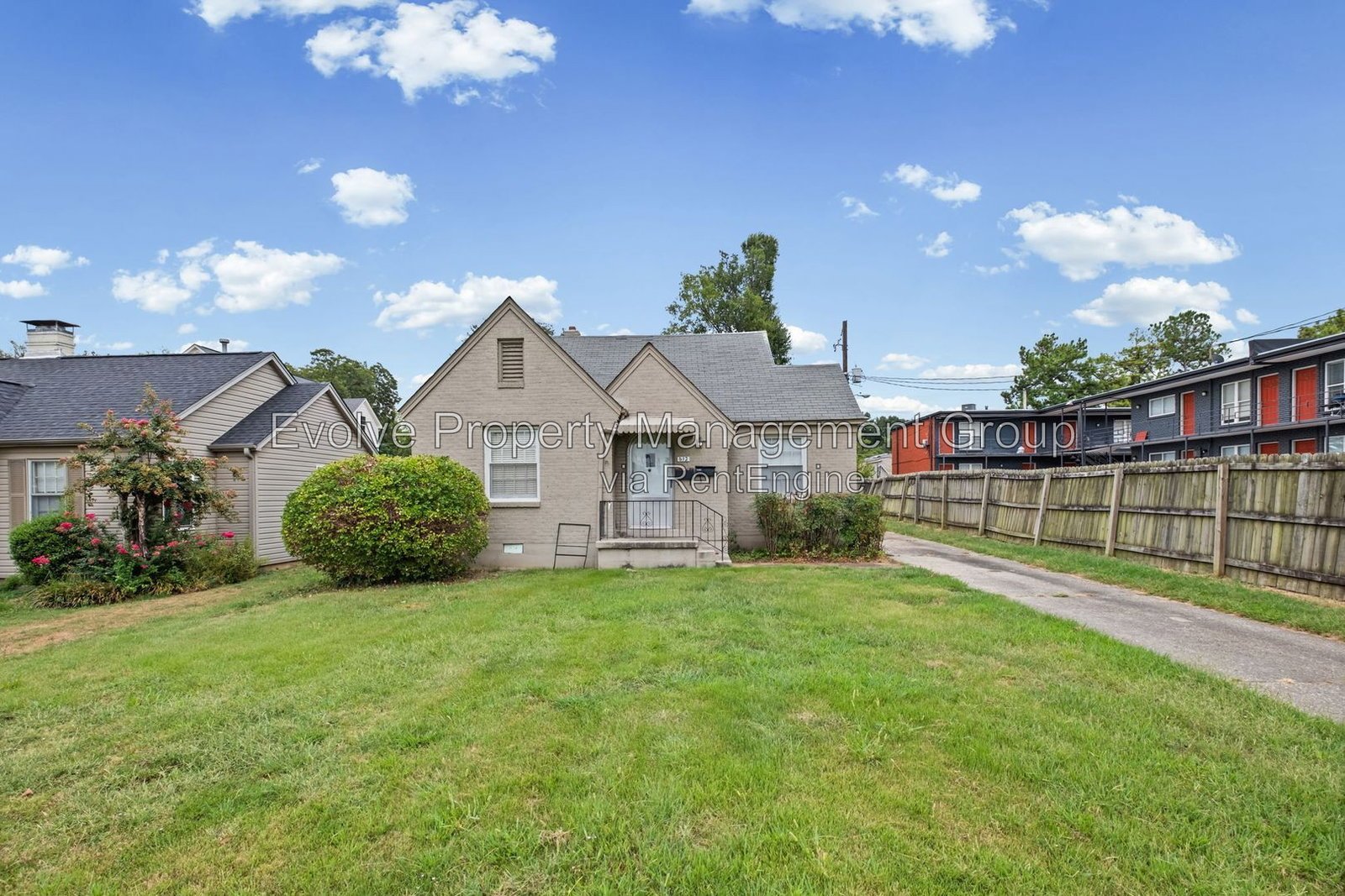 Charming Memphis Rental with Convenient Location property image