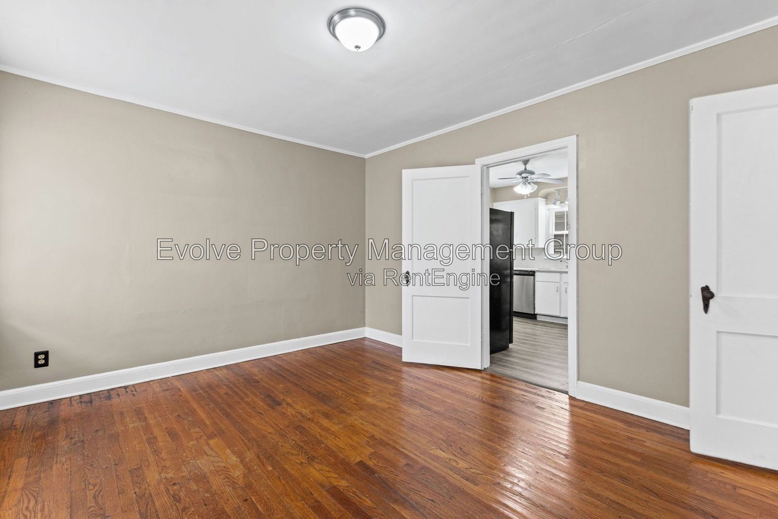 Charming Memphis Rental with Convenient Location property image