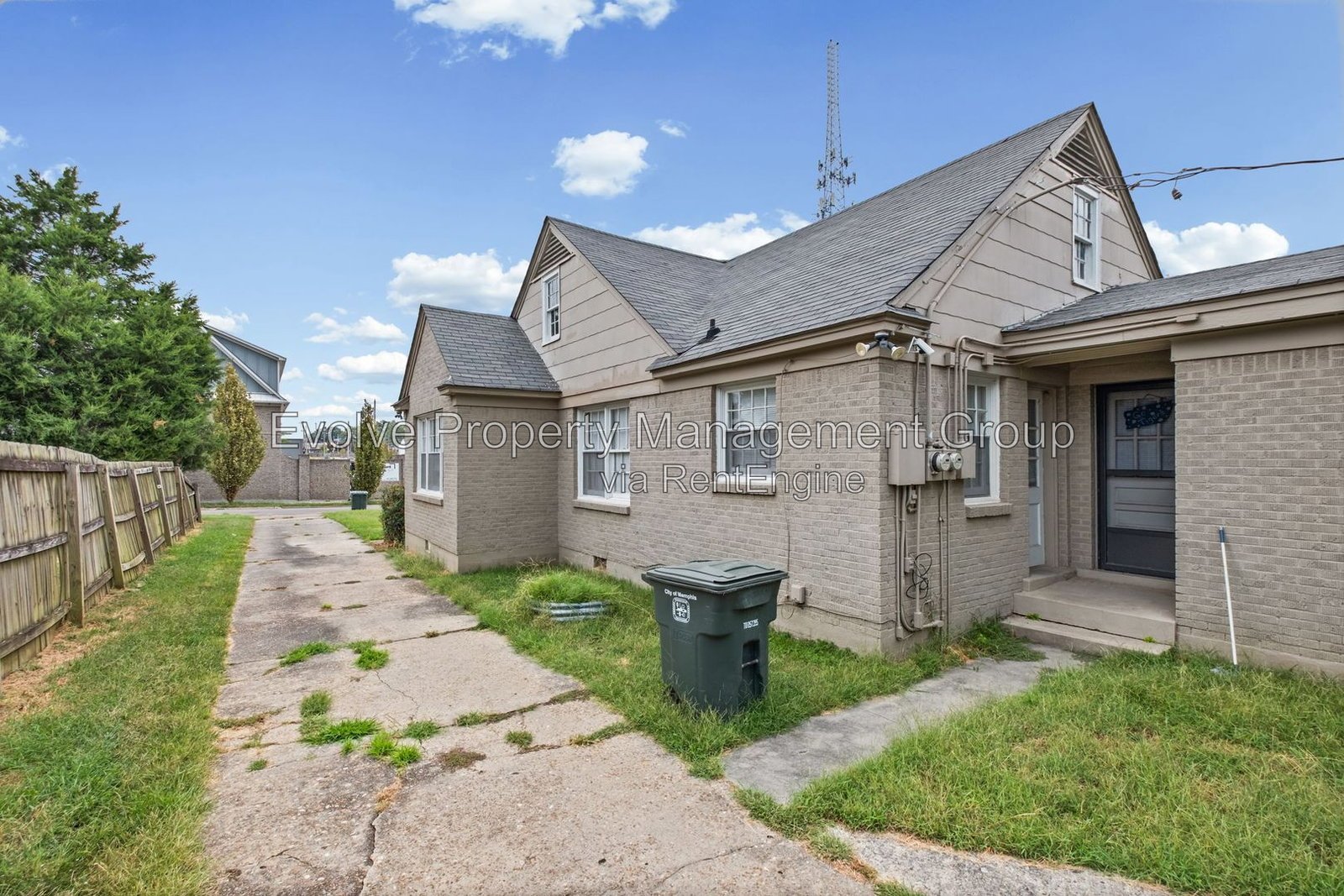 Charming Memphis Rental with Convenient Location property image