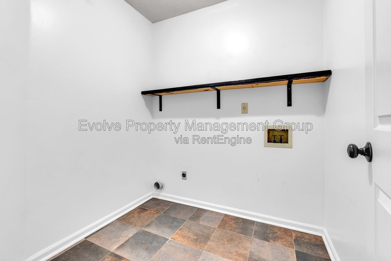 Spacious 4-Bedroom Home in Bartlett’s Kirby Lakes Community property image
