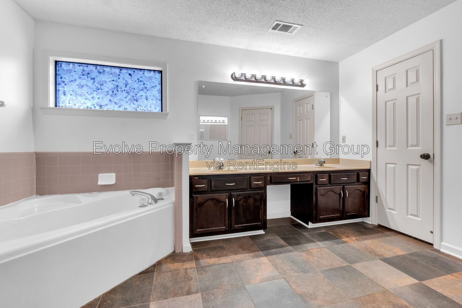 Spacious 4-Bedroom Home in Bartlett’s Kirby Lakes Community property image