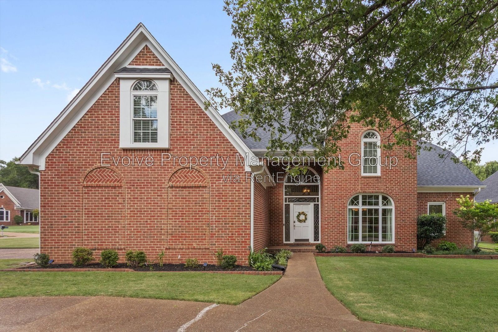 Spacious 5-Bedroom Pool Home in Collierville property image