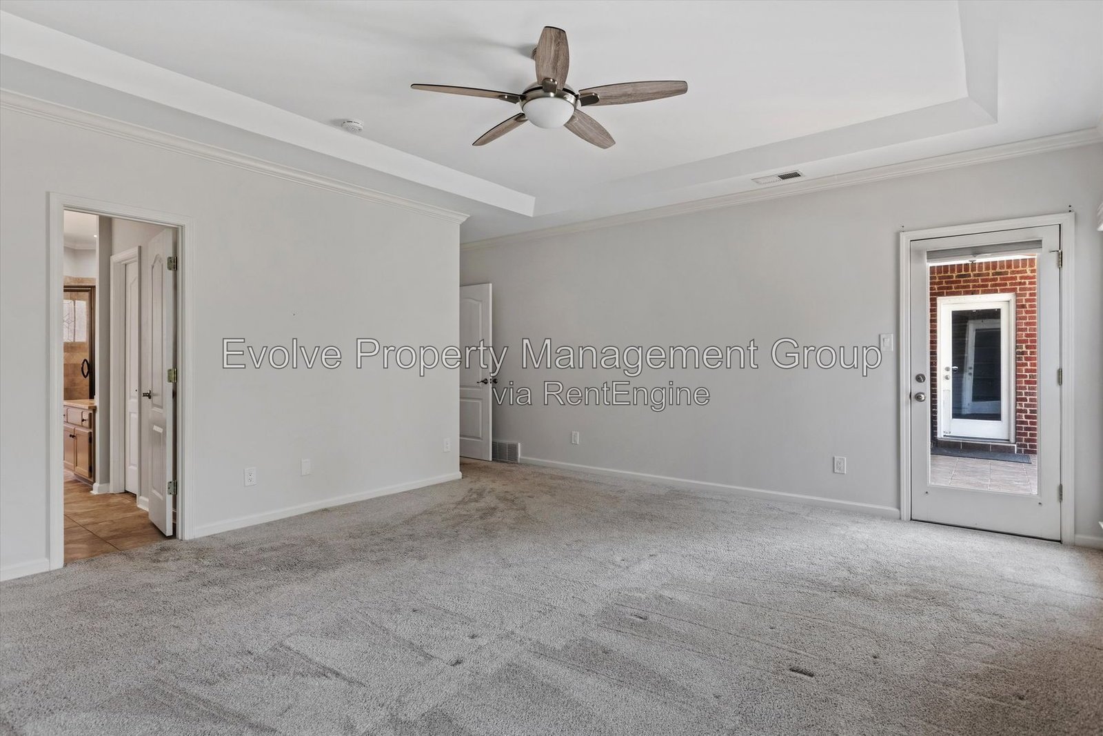 Spacious 5-Bedroom Pool Home in Collierville property image