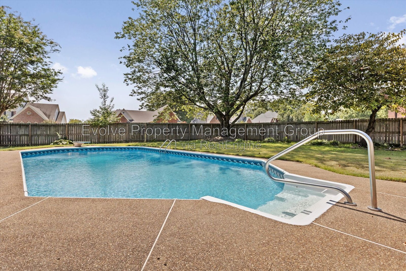 Spacious 5-Bedroom Pool Home in Collierville property image