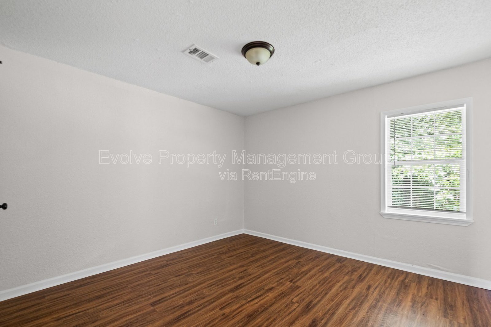 Modern Living in the Heart of 38111 – Fully Updated & Move-In Ready! property image