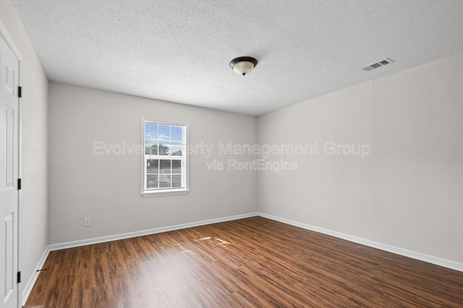 Modern Living in the Heart of 38111 – Fully Updated & Move-In Ready! property image