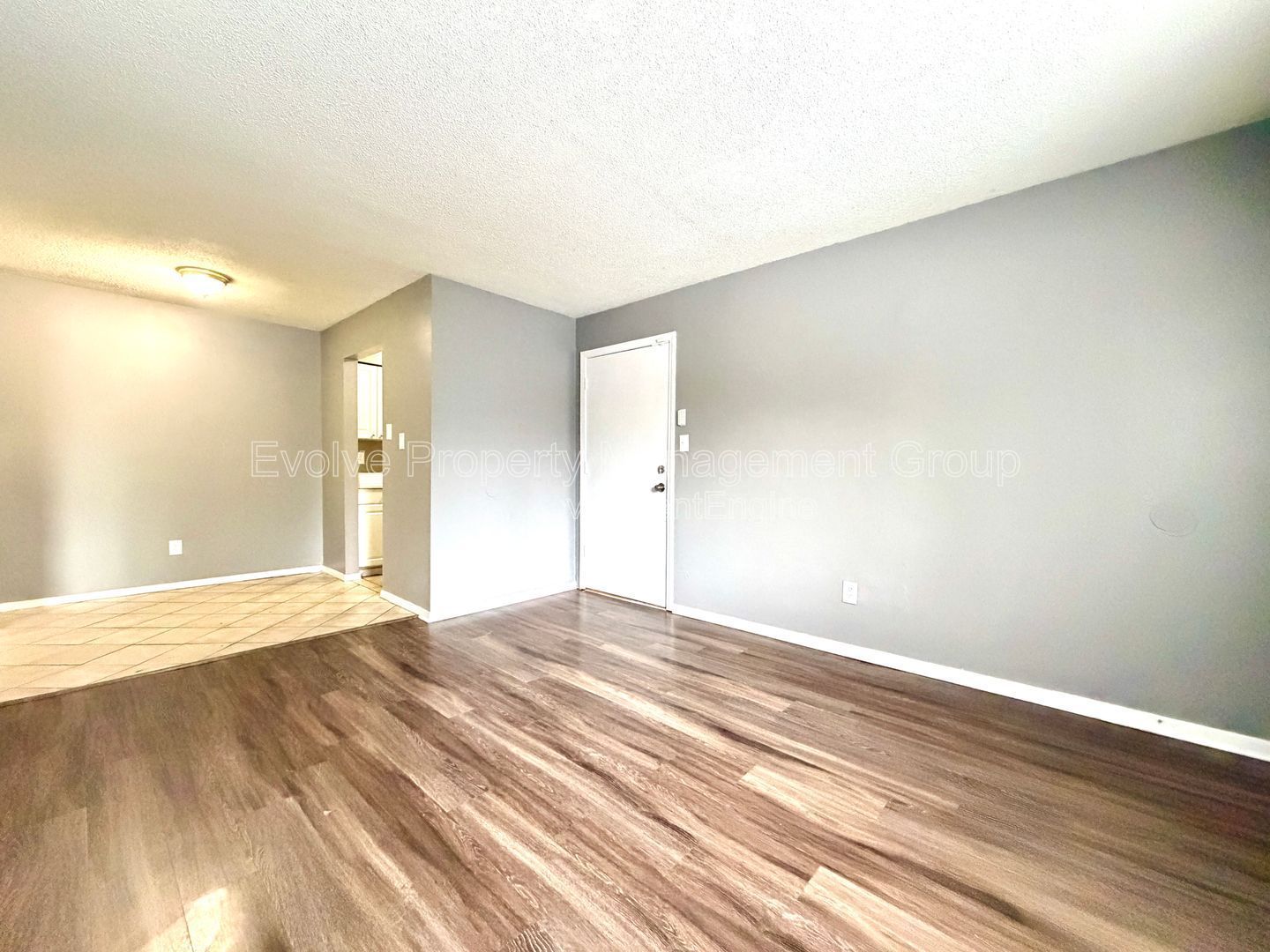 Charming Unit at 4651 Royal Ridge Drive property image
