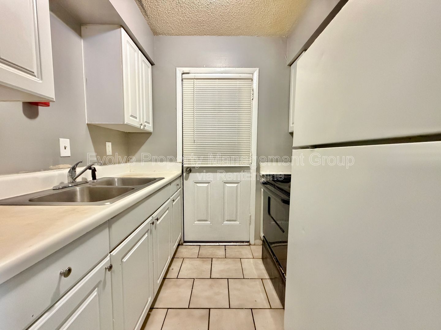 Charming Unit at 4651 Royal Ridge Drive property image