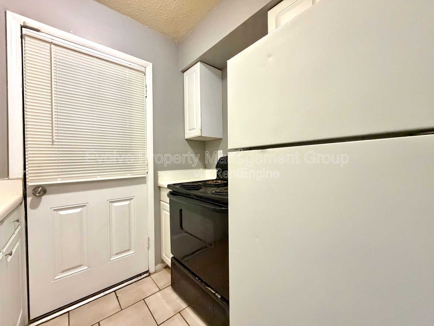 Charming Unit at 4651 Royal Ridge Drive property image