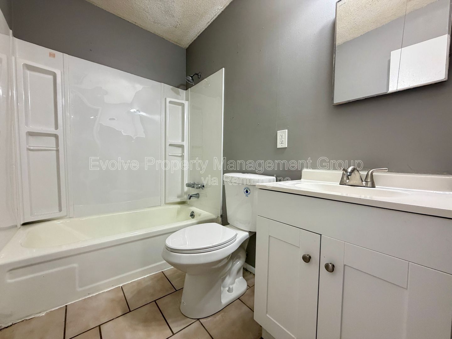 Charming Unit at 4651 Royal Ridge Drive property image