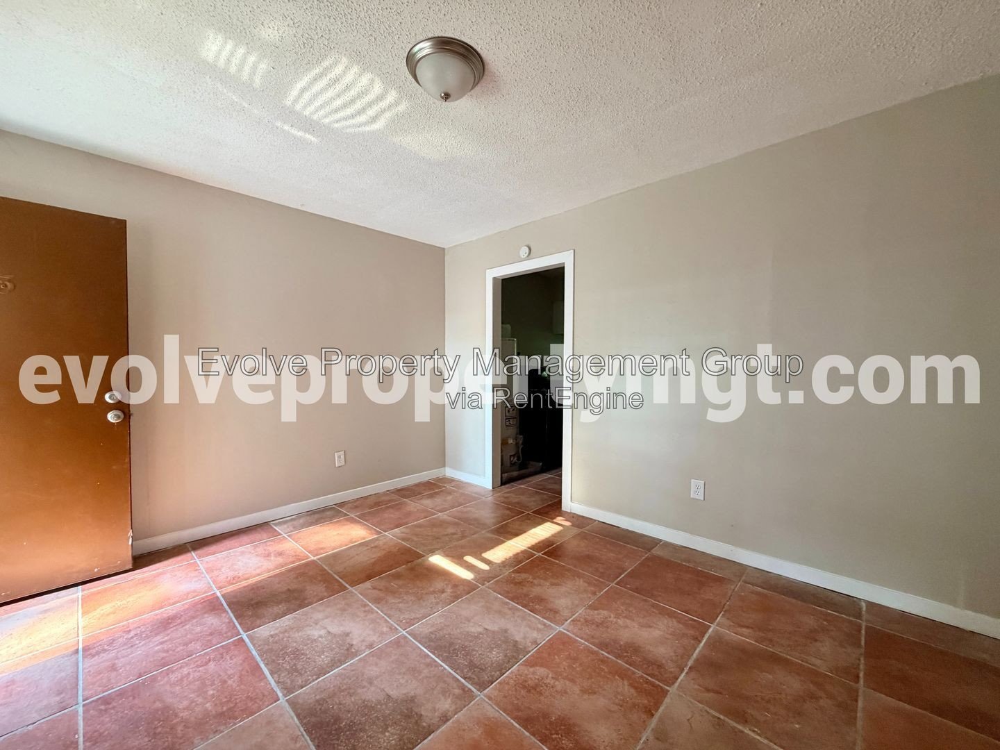Updated 1 Bedroom Unit! property image